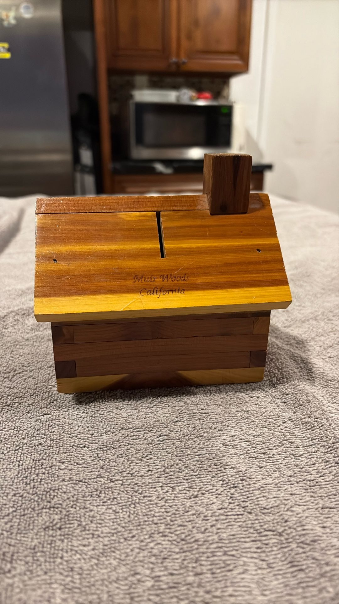 Wood Log Cabin Coin Bank