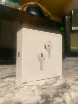 AirPods 4 with ANC