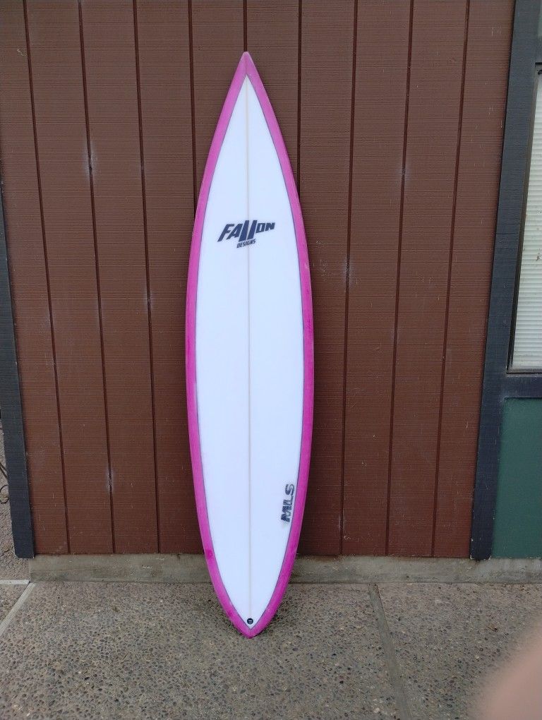 Surfboard 7'6'  California Gun New 