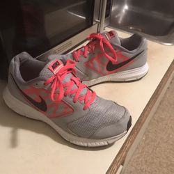 Nike Shoes Size 8