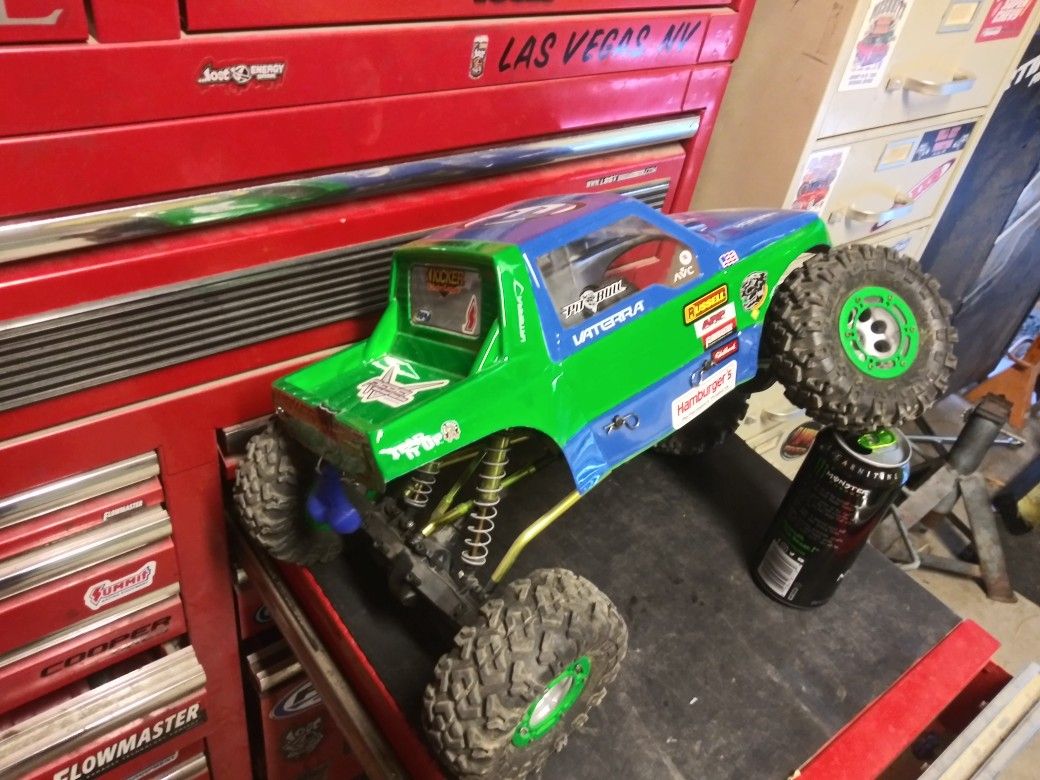 Axle 10 rock crawler with many up grades 350 or best offer