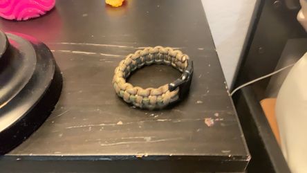Your choice on color army bracelet