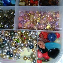 assorted kit full of beads