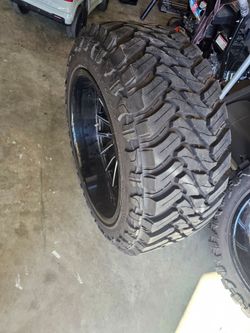 22/12 rims with tires.