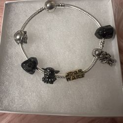 Star Wars Pandora Bracelet And 6 Charms 