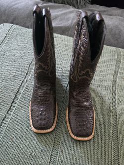 Kids boots