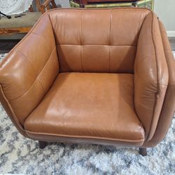 Hydeline Solana Prospera Home Top Grain Leather Single Chair