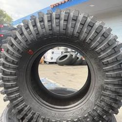 Maxxis Rozzilla  Off-Road Tires