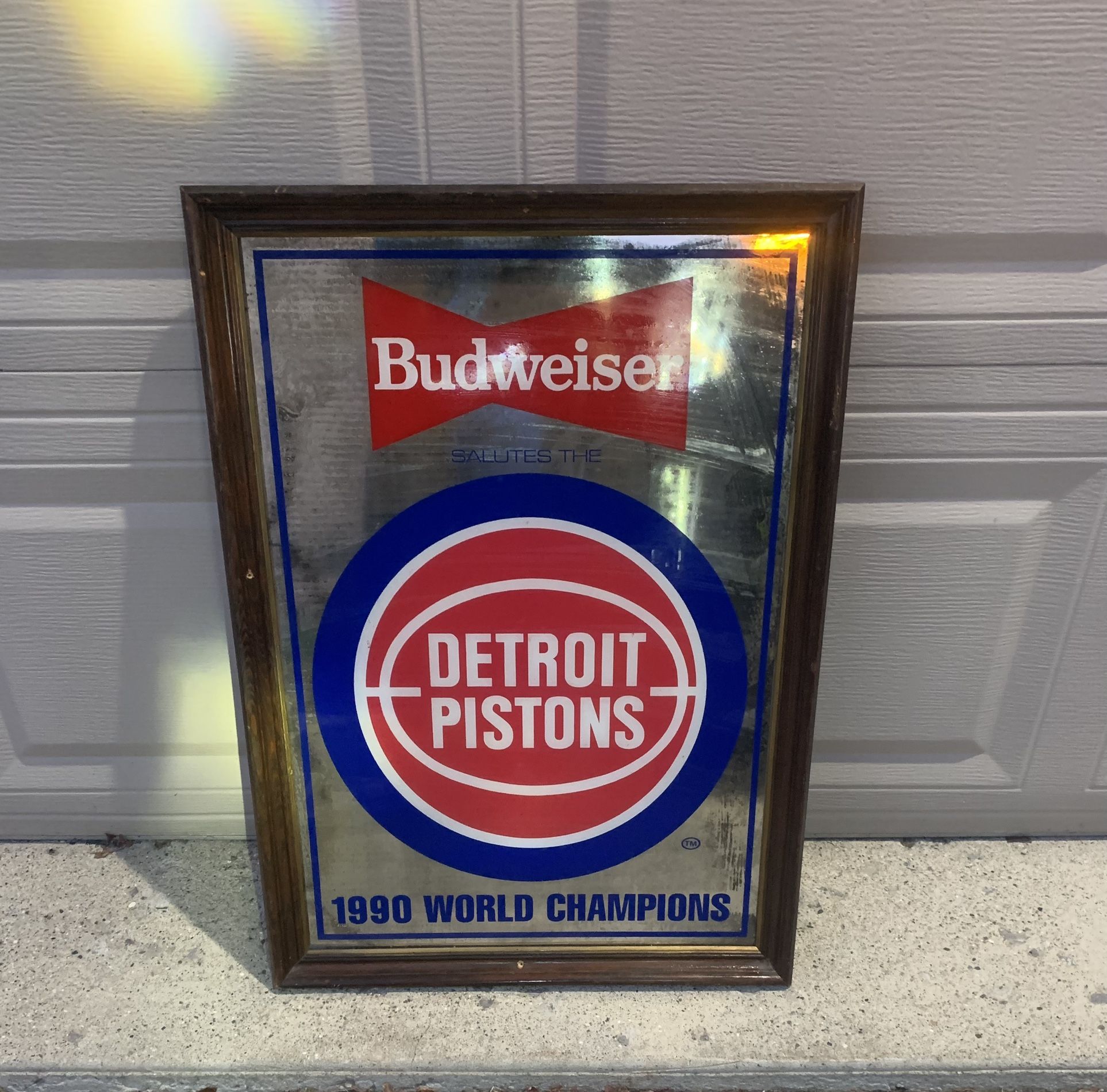 Vintage Budweiser Mirror Detroit Pistons for Sale in Shelby Township