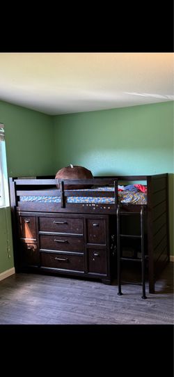 Loft bed  ( dresser underneath in pic not included)