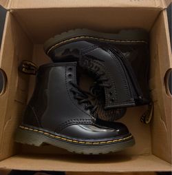 Dr. Martens toddler size 8