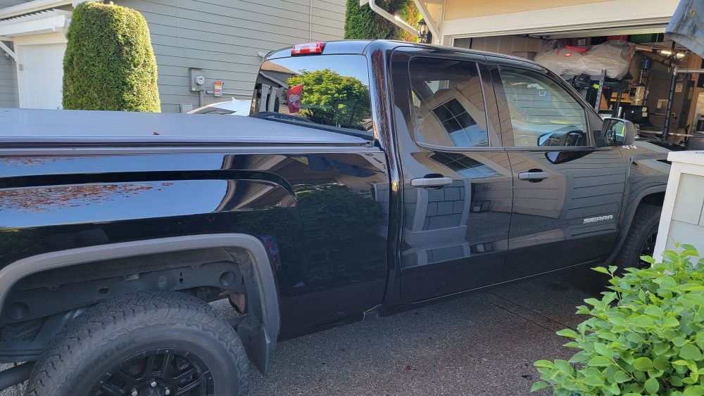 Truck Bed Cover - 6.5 Ft Bed