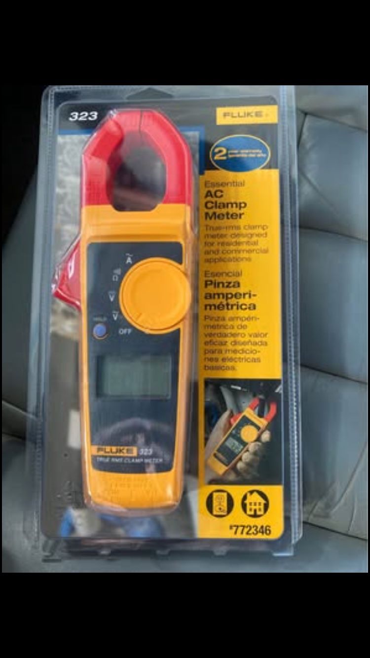 Fluke 323 Clamp Meter