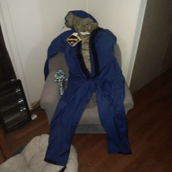 Aerostar’s Fuel Handler Coverall provides protection against jet fuel for operators who work inside aircraft fuel tanks and tanks with anti-explosive 