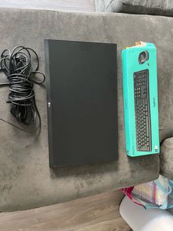 LG Monitor  with Keyboard
