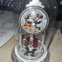 Disney Mickey Mouse Comic & Minnie Spinning Pendulum Clock With Glass Dome New