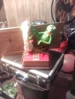 KERMIT THE. FROG. PHONE. !!!!!!!?!!!