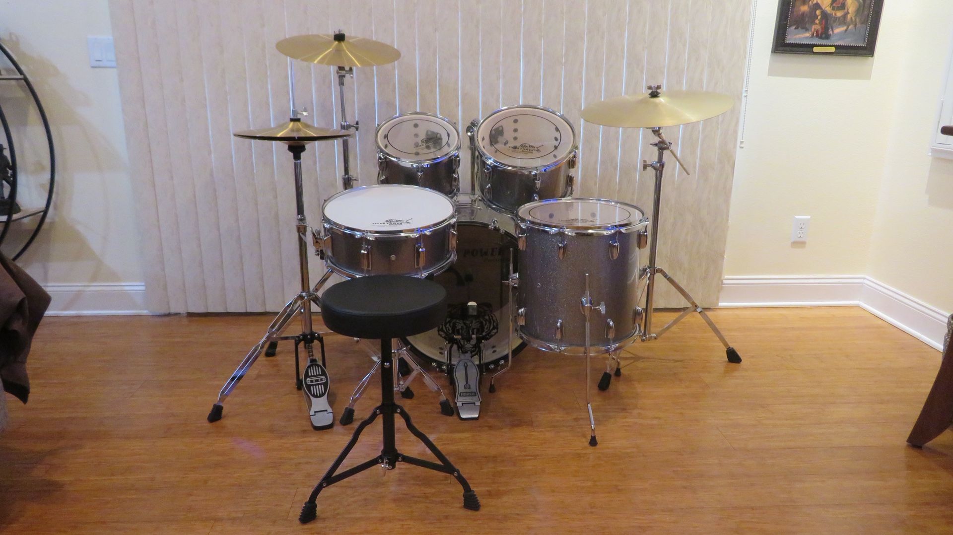 Drum Set With Cymbals & Hardware - Great Condition!!!!!
