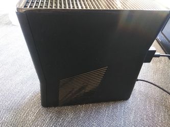 Xbox 360 with 11 games saved