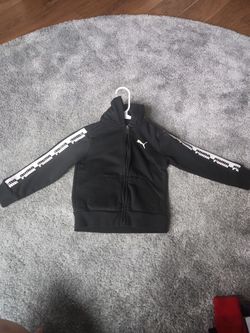 TODDLER PUMA SWEATER SIZE 4T