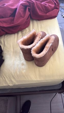 Chestnut Brown Suede Shearling-Lined Ankle Boots – $50 OBO