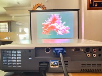 Sanyo PLC-XU75 projector
