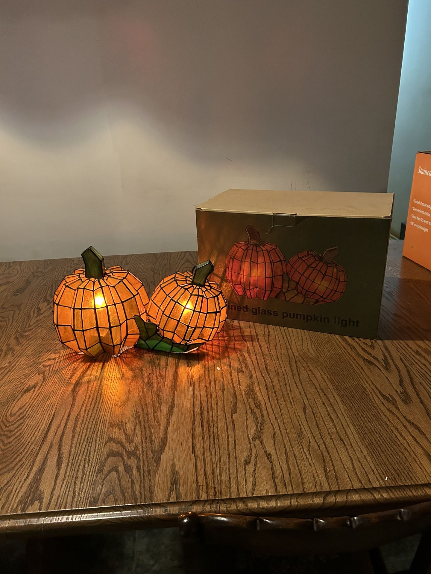 Stained Glass Pumpkin Light