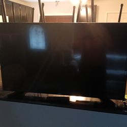 40" Smart Samsung TV 