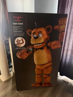 Five nights at Freddy Fazbear animatronic