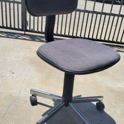 Office Chair - FREE!