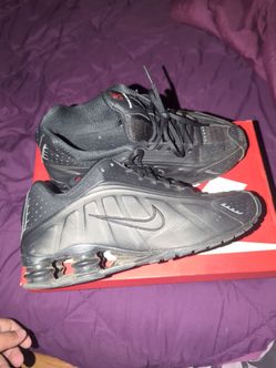 Nike shocks size 8