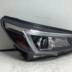 2019 2021 Subaru Forester right LED headlight (1C)