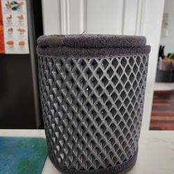 Cute and small trash can 