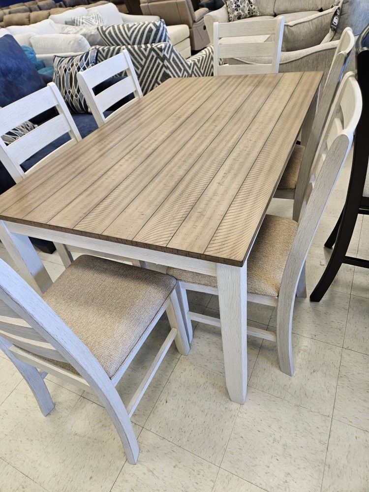 π₯ DINING ROOM DEAL ALERT! π₯