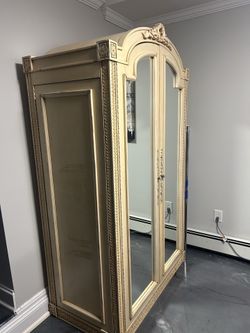 Armoire