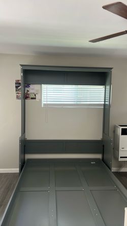 Murphy bed