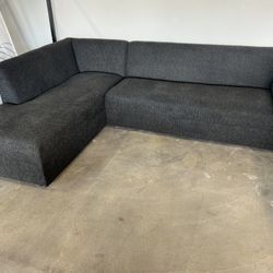 GREY L SECTIONAL SOFA - SHOWROOM PIECE MUST GO 