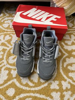 Junior Seau Air Veer Size 9 $70.00