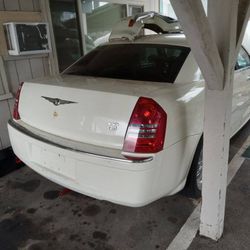 PARTS - Chrysler 300C HEMI