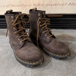Dr. Marten 8 Hole Brown Boots Sz 8