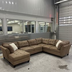 Brown Sectional 