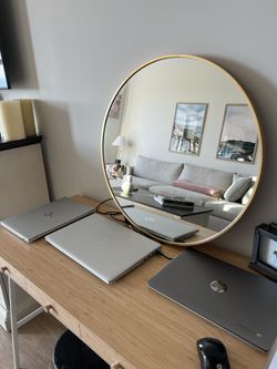 Round Mirror 24”