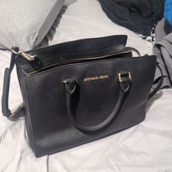 Micheal Kors Purse 