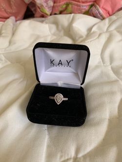 kays engagement ring in box