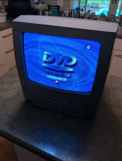 Magnavox CRT TV DVD Combo w/ Remote