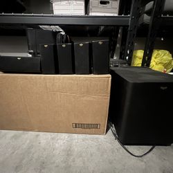 Klipsch HD Theater 500 5.1 Speaker System (Black) Complete w/Subwoofer.