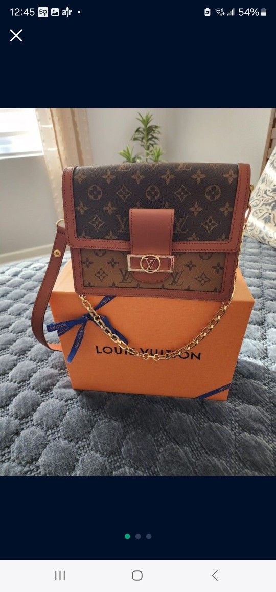 Louis Vuitton Dauphine MM