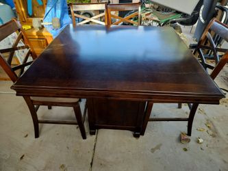 Fancy square table