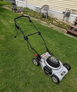 Electric corded lawnmower