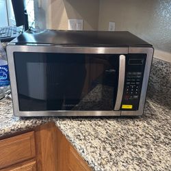 Microwave Faberware 1000 Watts 